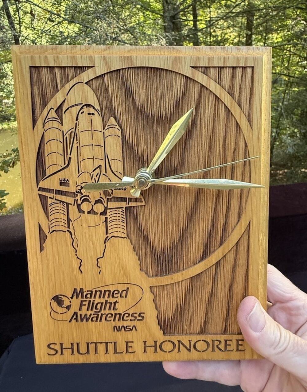 NASA Manned Flight Awareness Wood Clock Boeing Promo Gift 1990 Works!